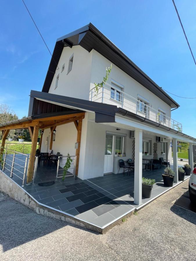 Guest House Mylan Licko Petrovo Selo المظهر الخارجي الصورة